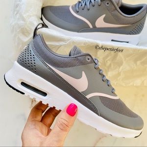 NWT Nike Air Max Thea